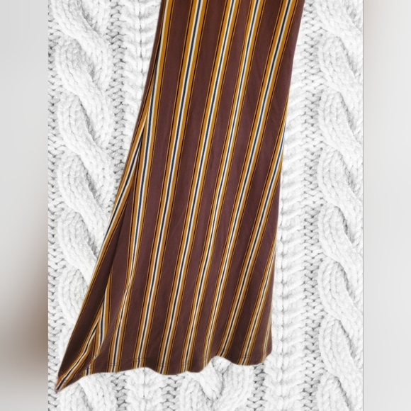 Bell-bottom pants - Picture 2 of 6